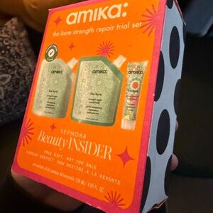 Amika The Kure Strength Repair Set in Vibrant Orange